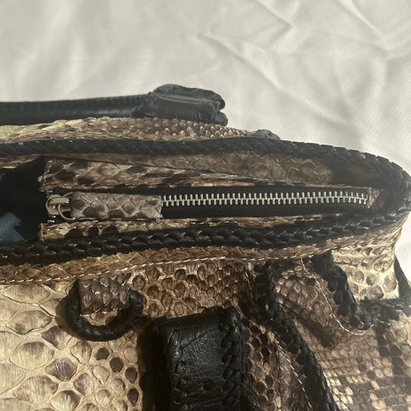Authentic real python shoulder bag! - Picture 8 of 11